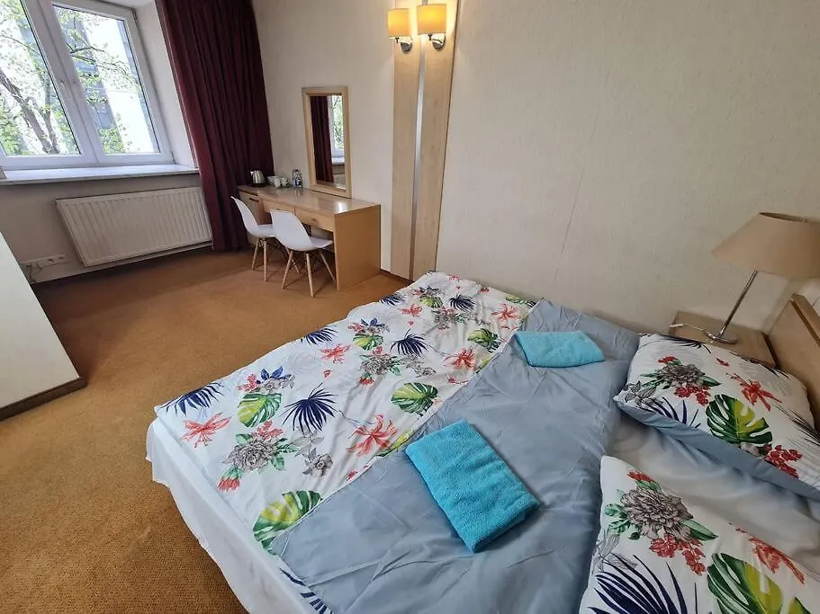 10Q - Z6 Apartment 206 Varsovia